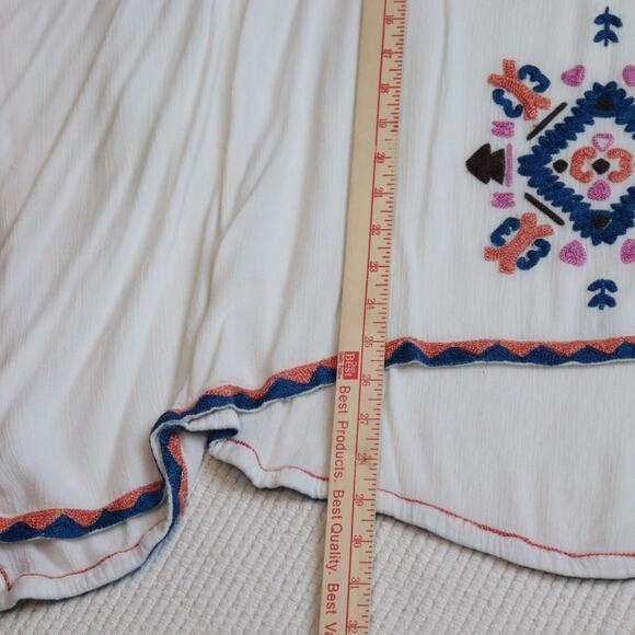 Chelsea & Violet Embroidered Boho Poncho Blouse Size Small Rayon Festival Top - Picture 4 of 6